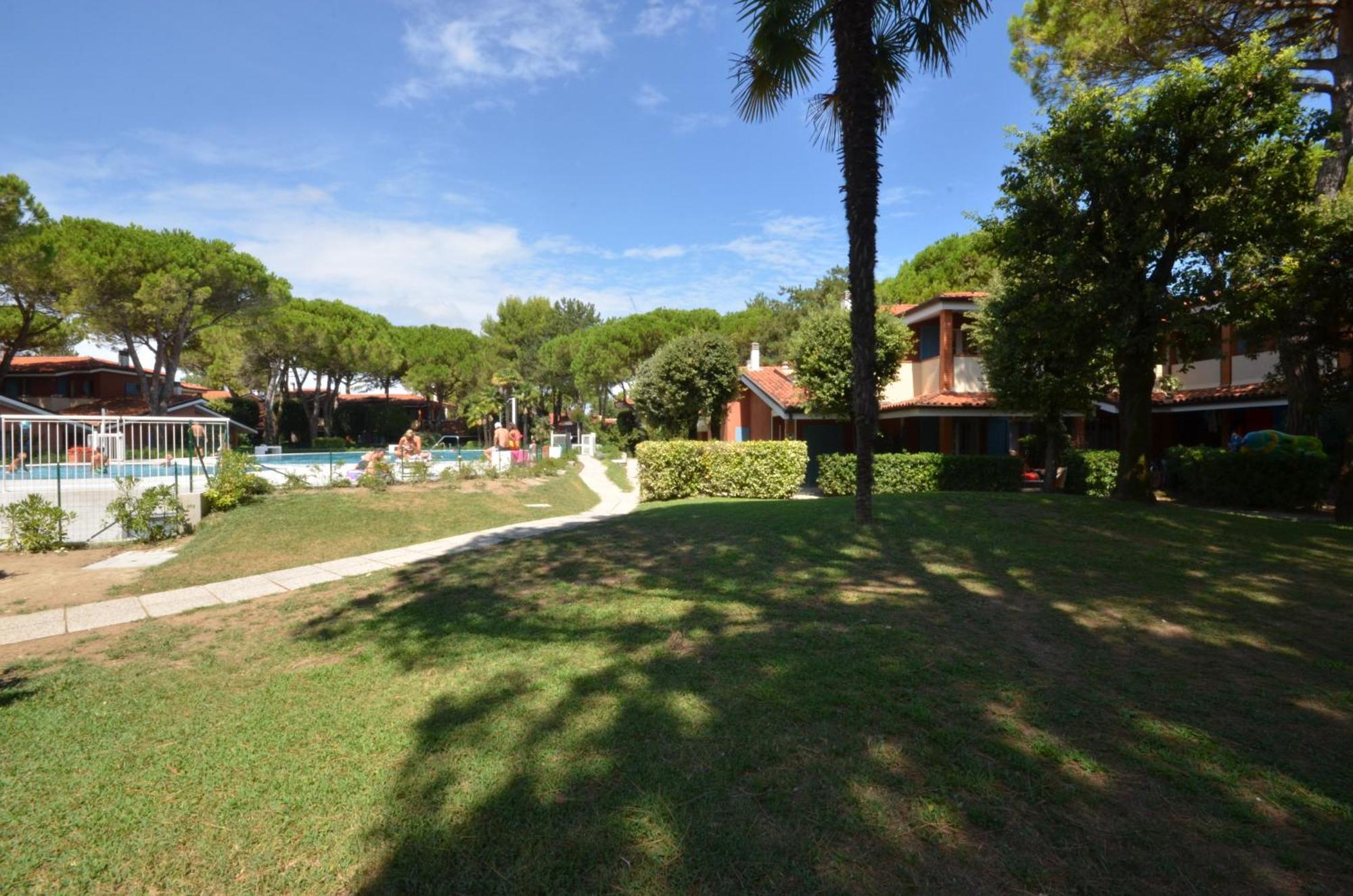 Villaggio Euro Residence Club Μπιμπιόνε Εξωτερικό φωτογραφία